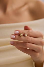 14 Ayar Altın Oval Sarmaşık Küpe