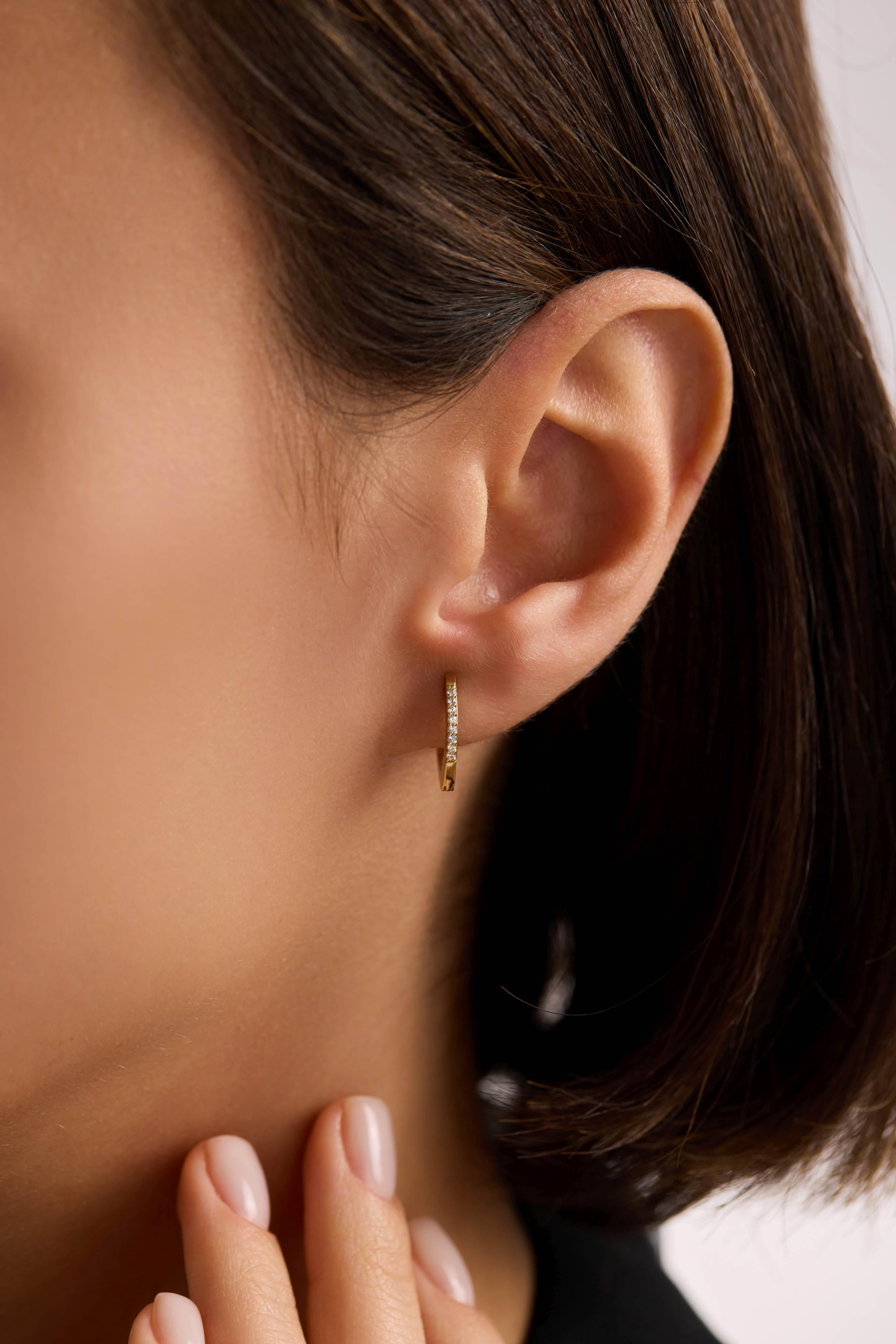 14 Ayar Altın Taşlı Halka Küpe