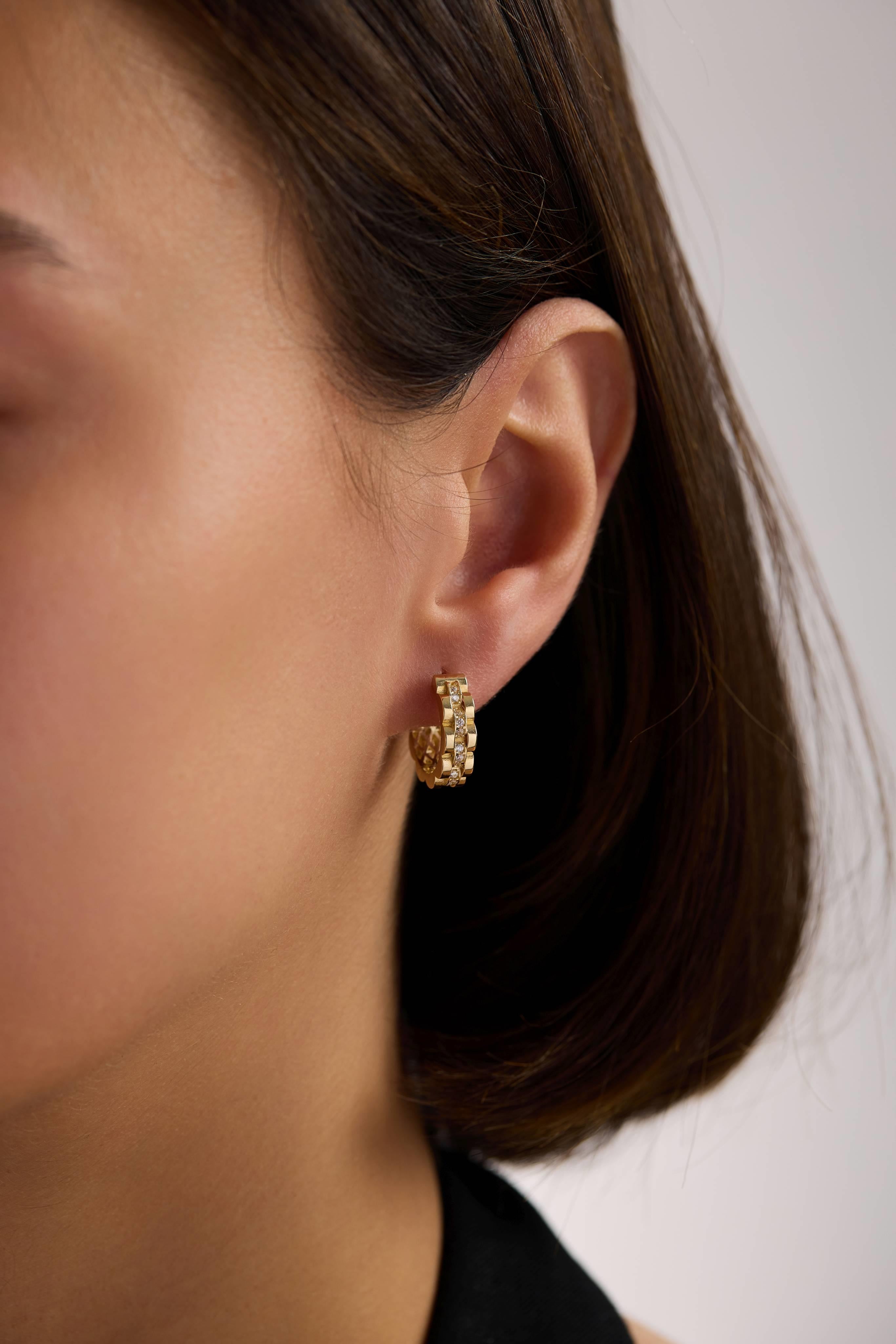 14 Ayar Altın Taşlı Halka Küpe (Orta)