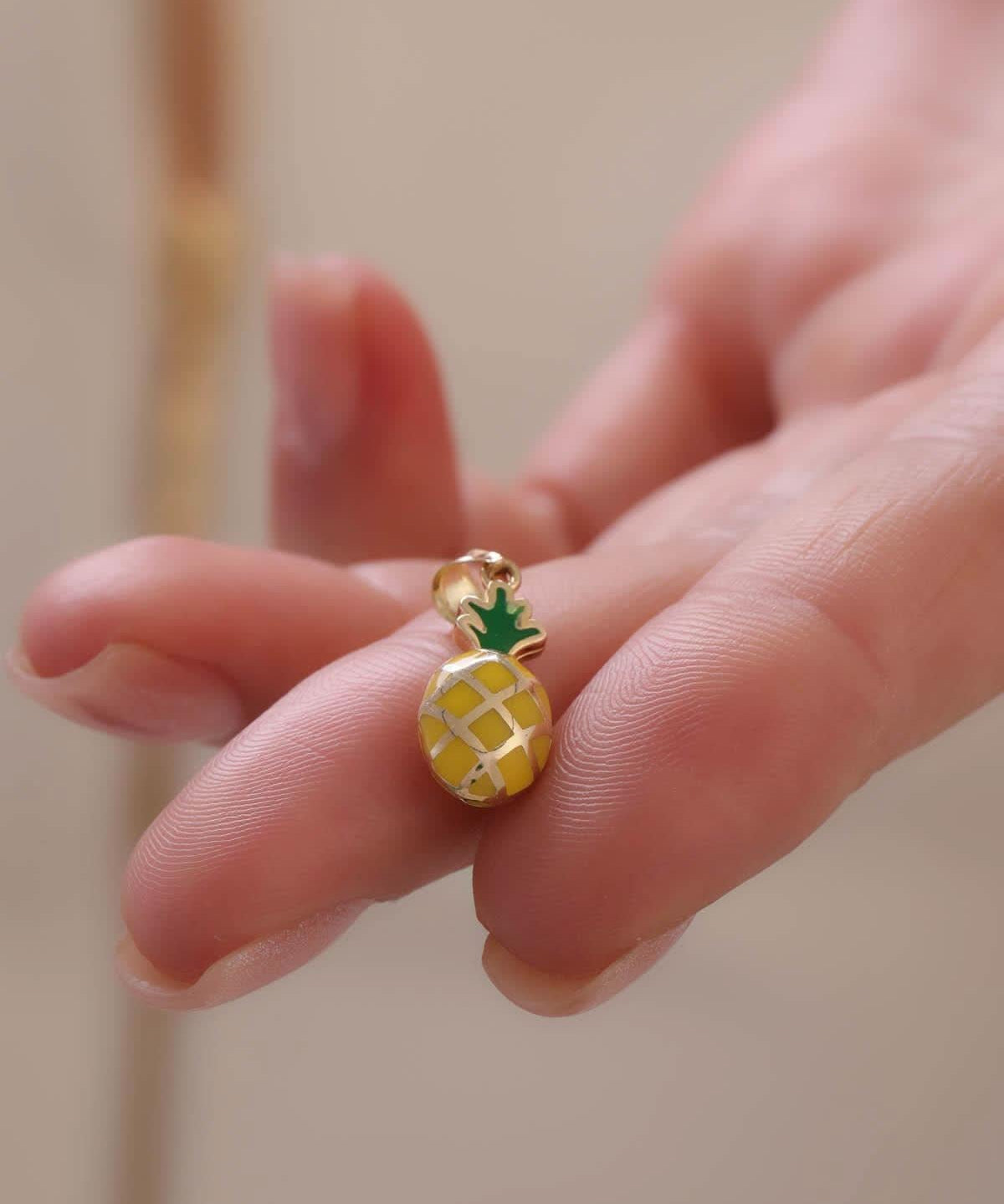 14-ayar-ananas-altin-kolye-ucu-211418.jpg