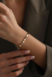 14 Ayar Badem Taşlı Altın Bileklik