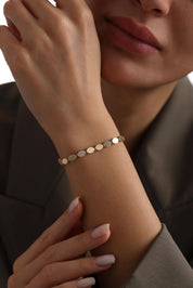 14 Ayar Badem Taşlı Altın Bileklik