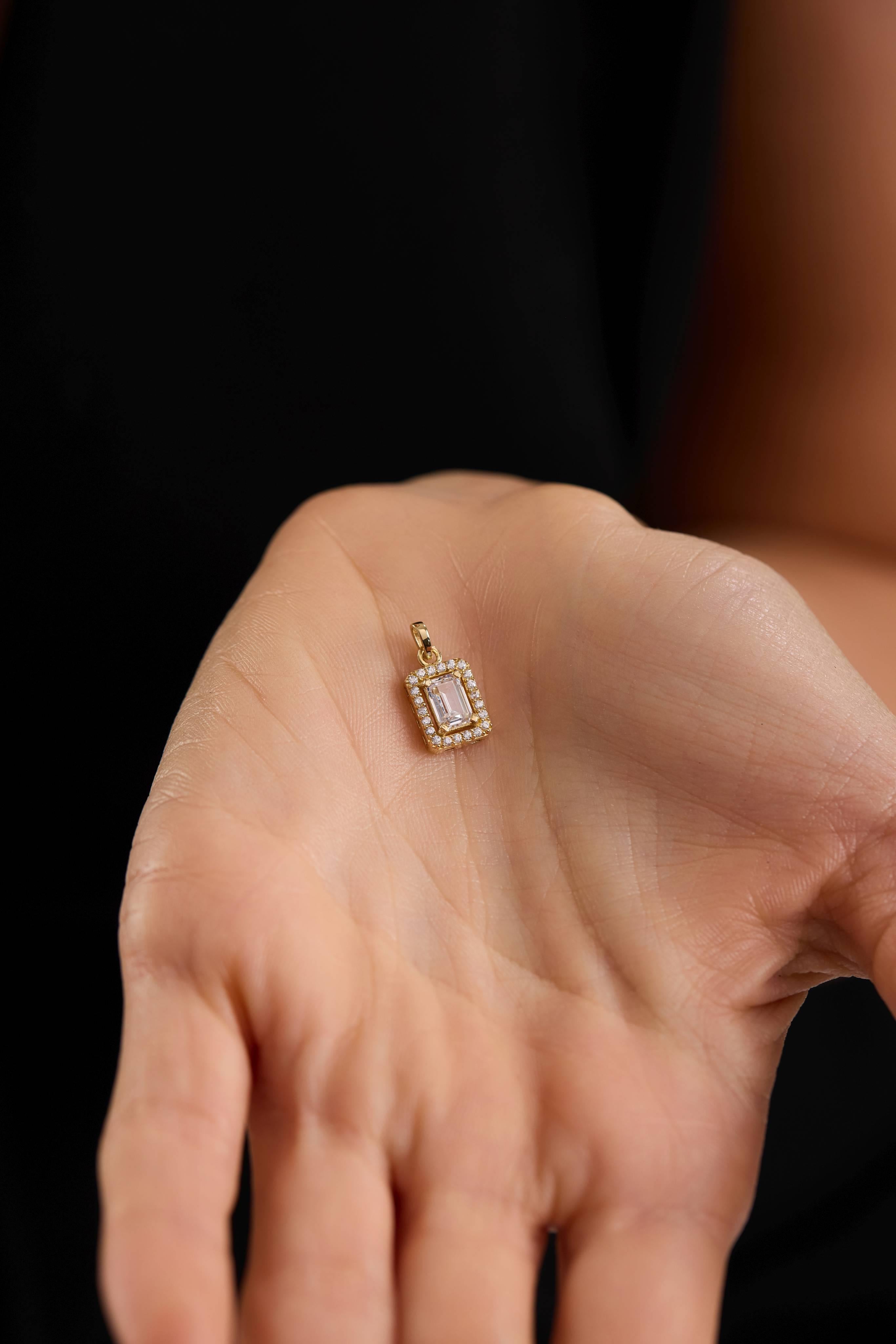 14 Ayar Baget Altın Kolye Ucu