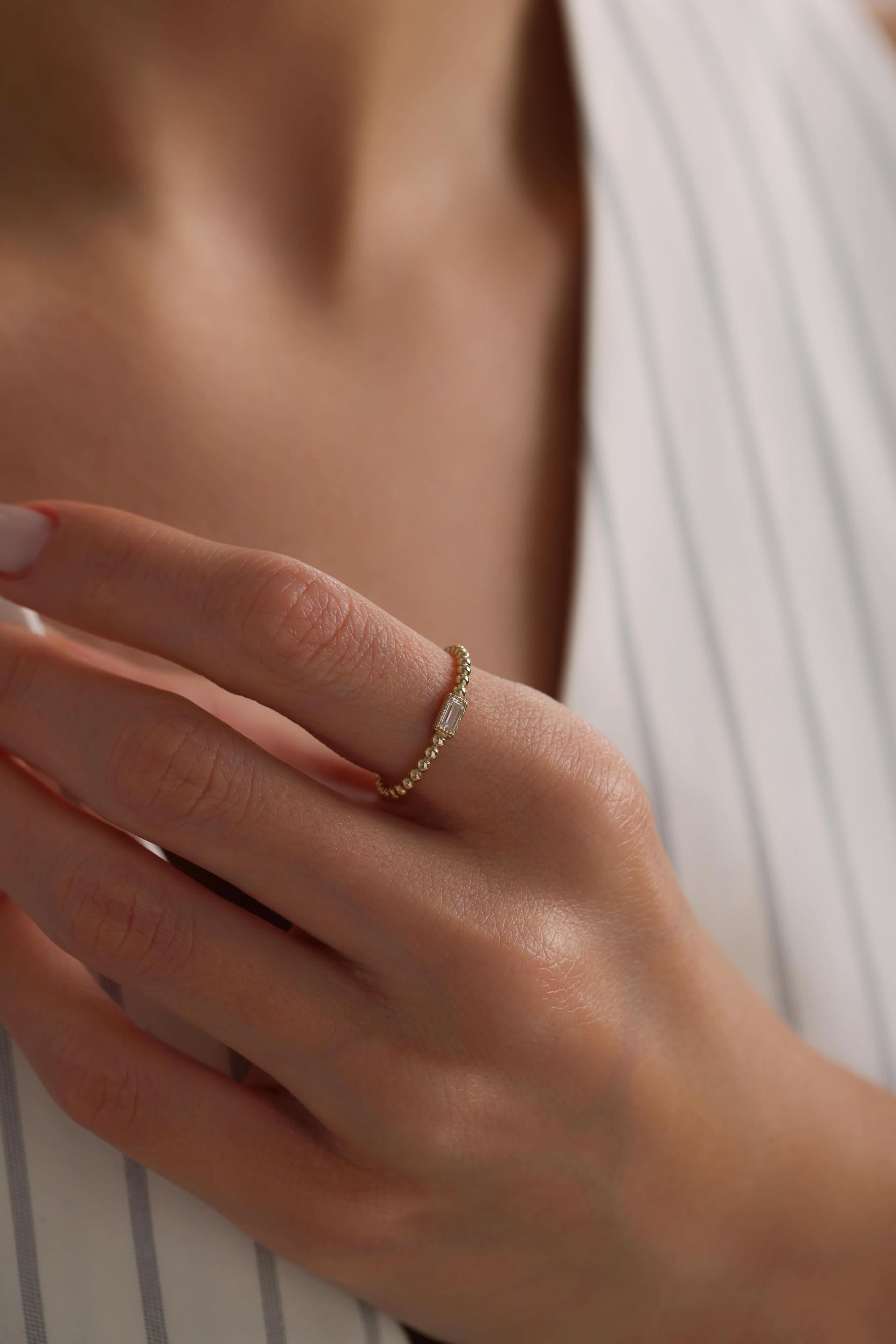 14 Ayar Baget Detaylı Altın Yüzük