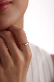 14 Ayar Bagetli Altın Yüzük