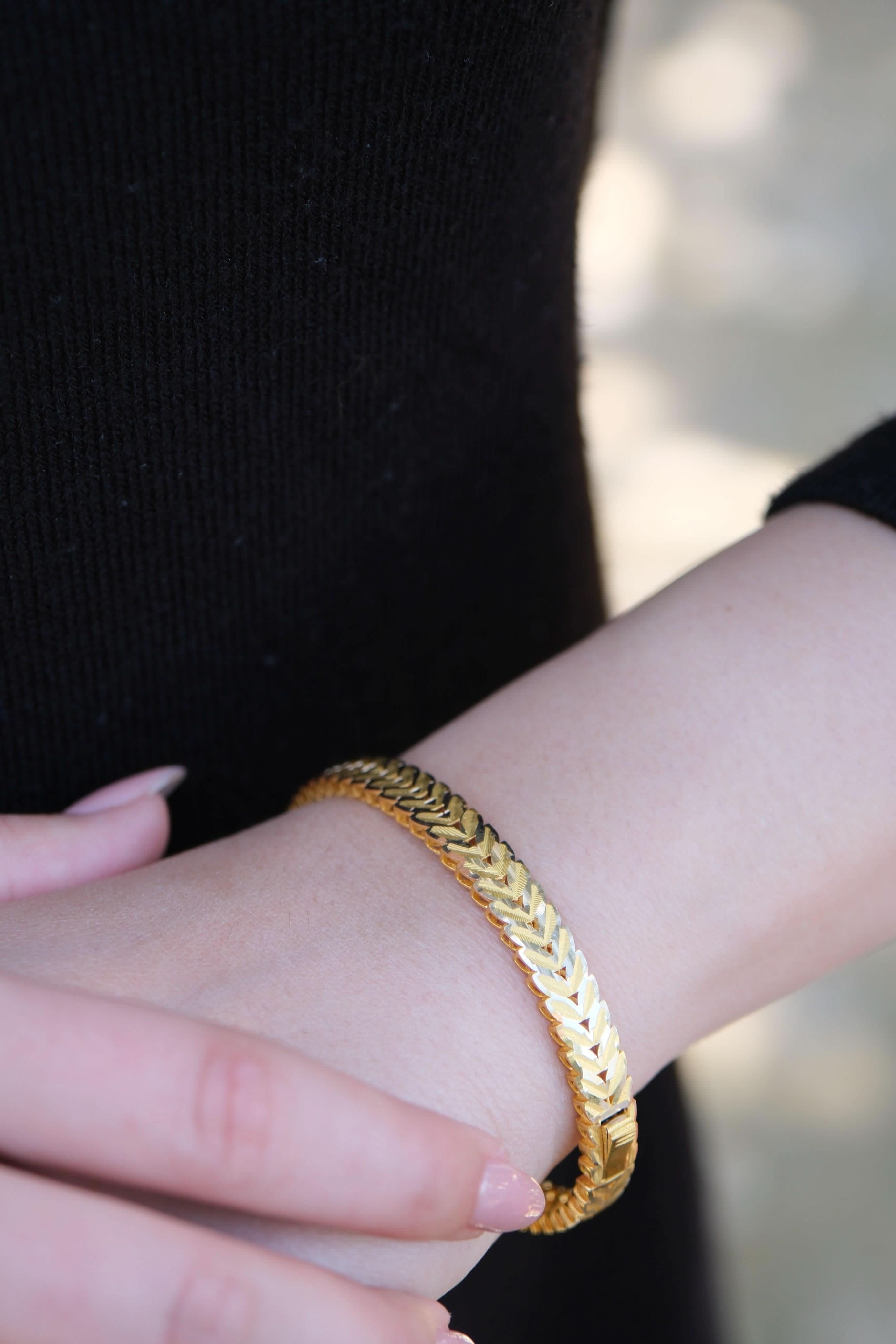 14 Ayar Başak Altın Bileklik