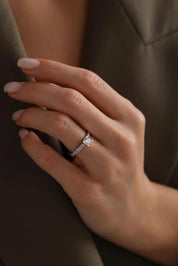 14 Ayar Beyaz Tektaş Altın Yüzük