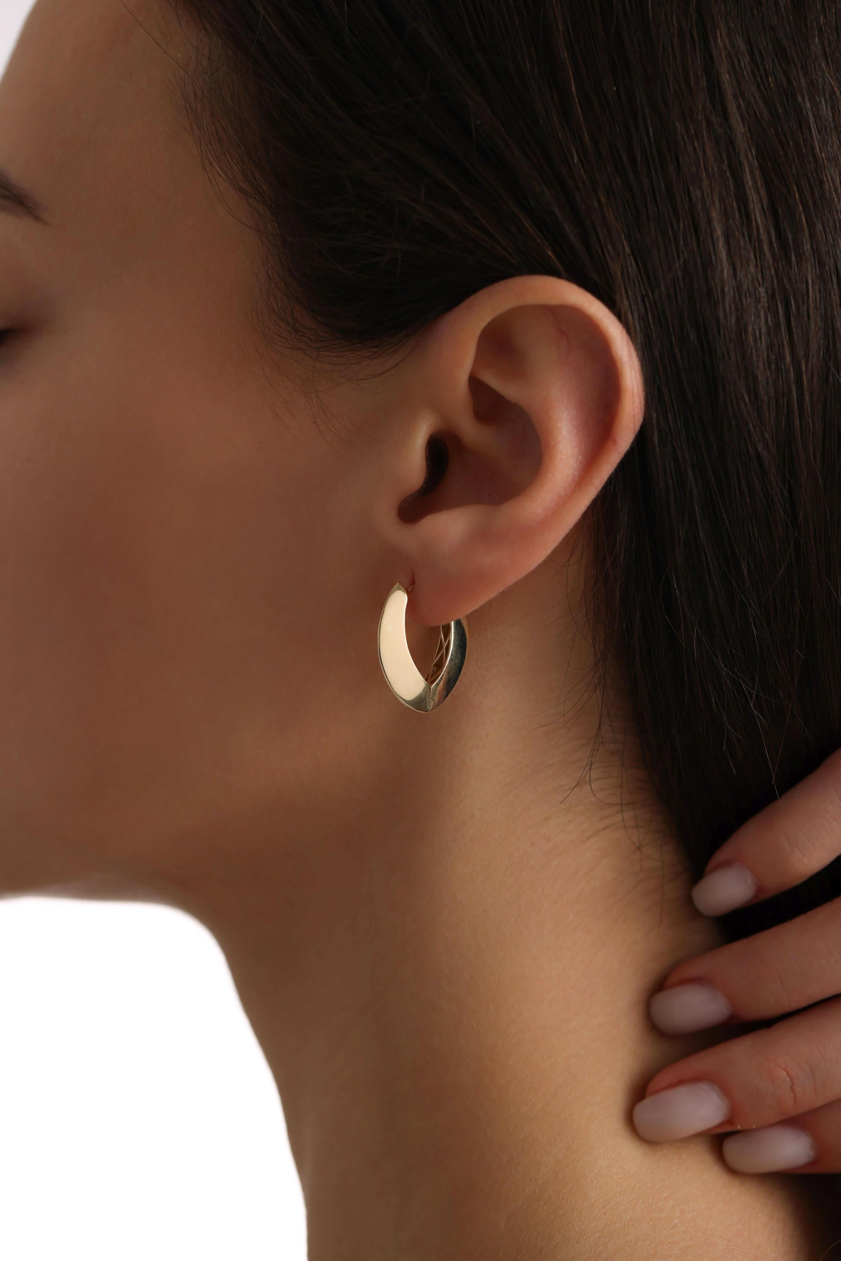 14 Ayar Bombeli Halka Altın Küpe