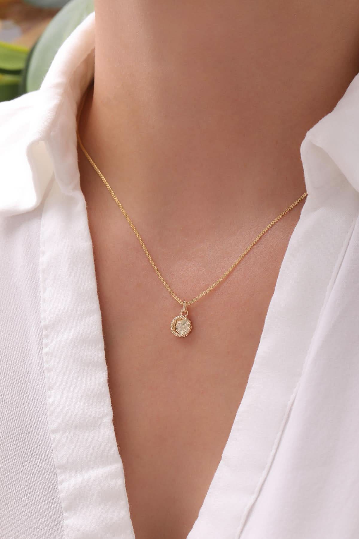 14 Ayar Daire Kalemli Altın Kolye Ucu