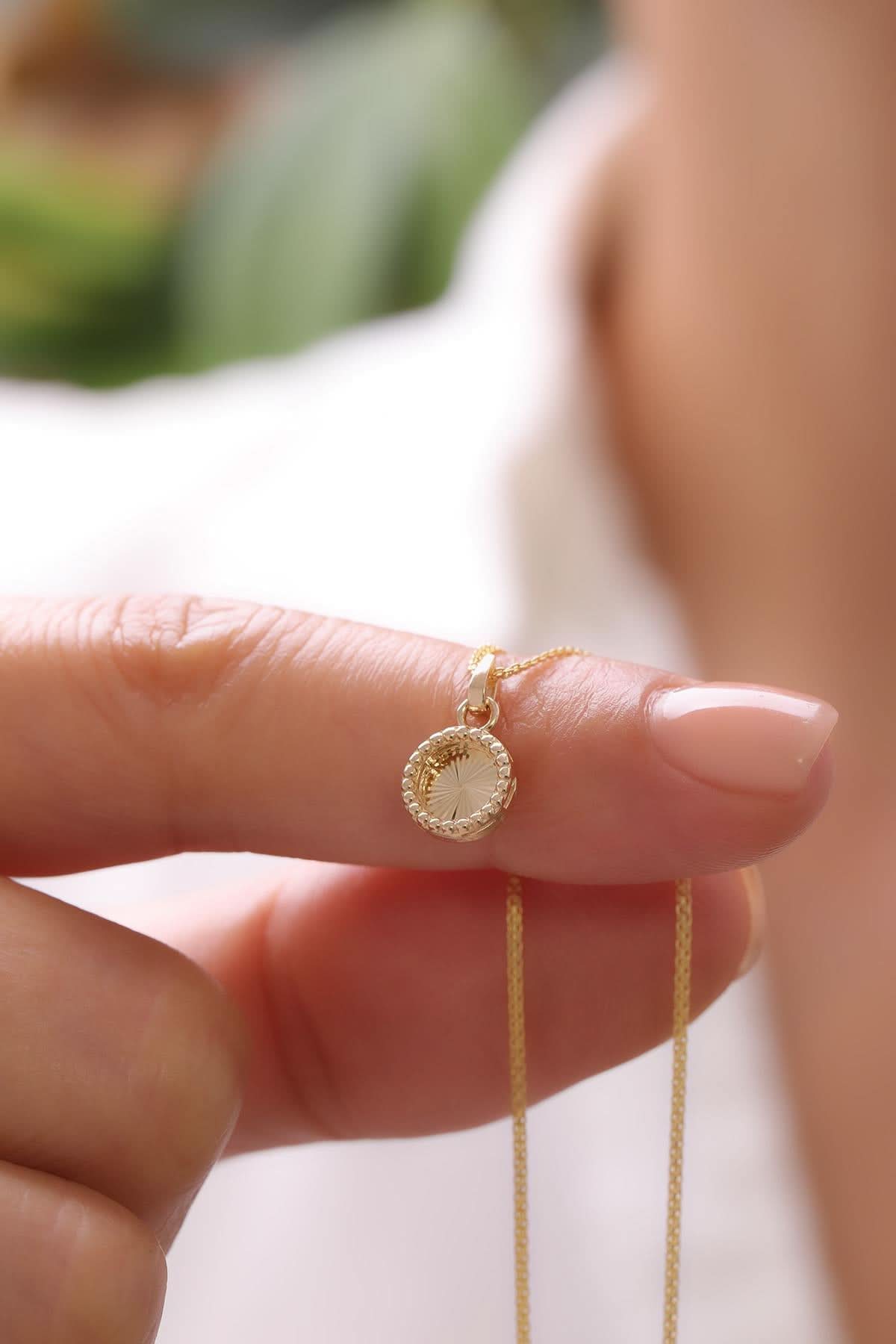 14 Ayar Daire Kalemli Altın Kolye Ucu