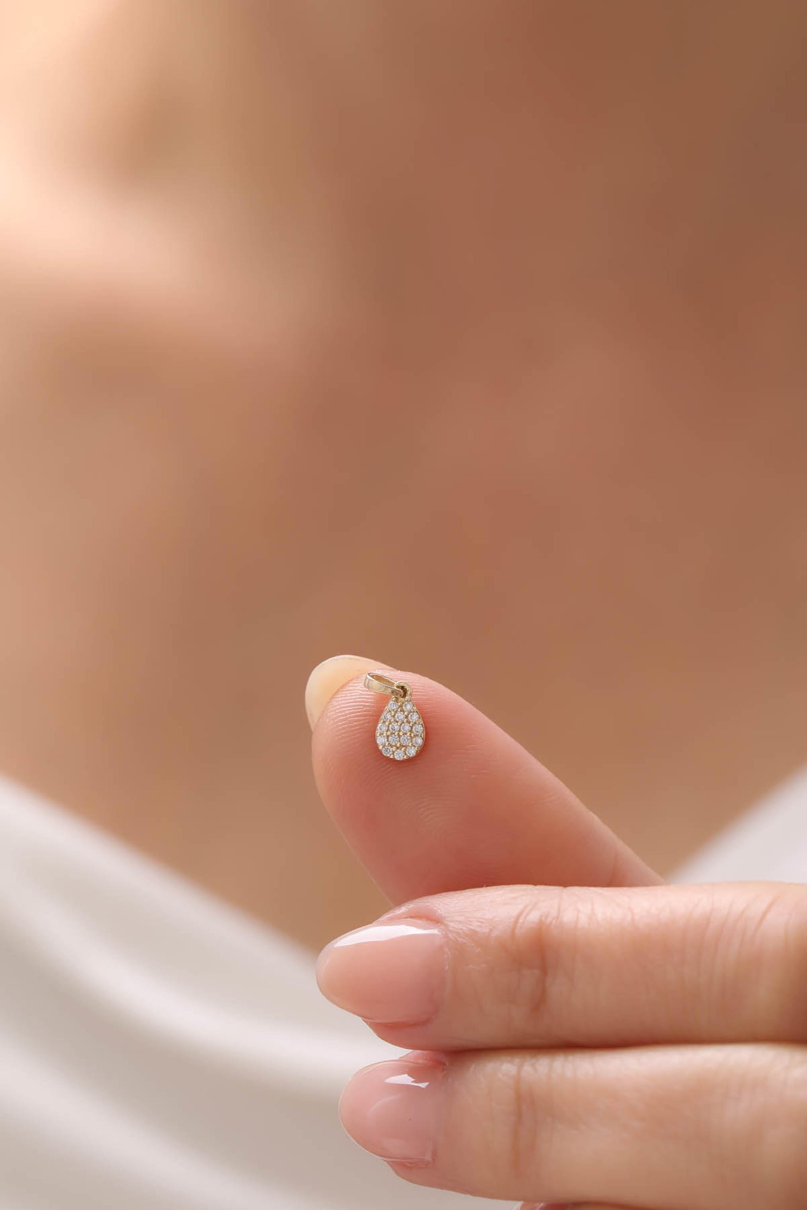 14 Ayar Damla Taşlı Altın Kolye Ucu