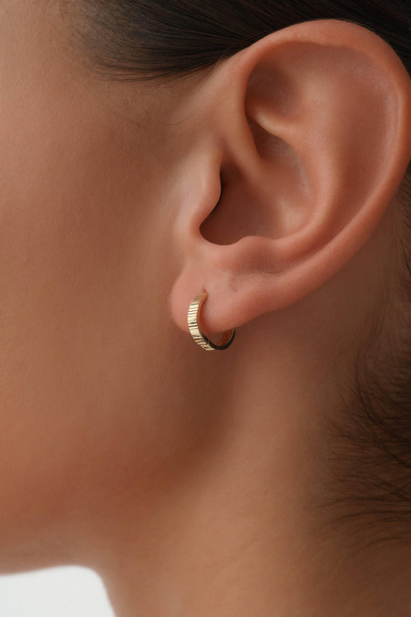 14 Ayar Desenli Altın Halka Küpe