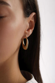 14 Ayar Desenli Altın Küpe