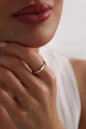 14 Ayar Desenli Altın Yüzük