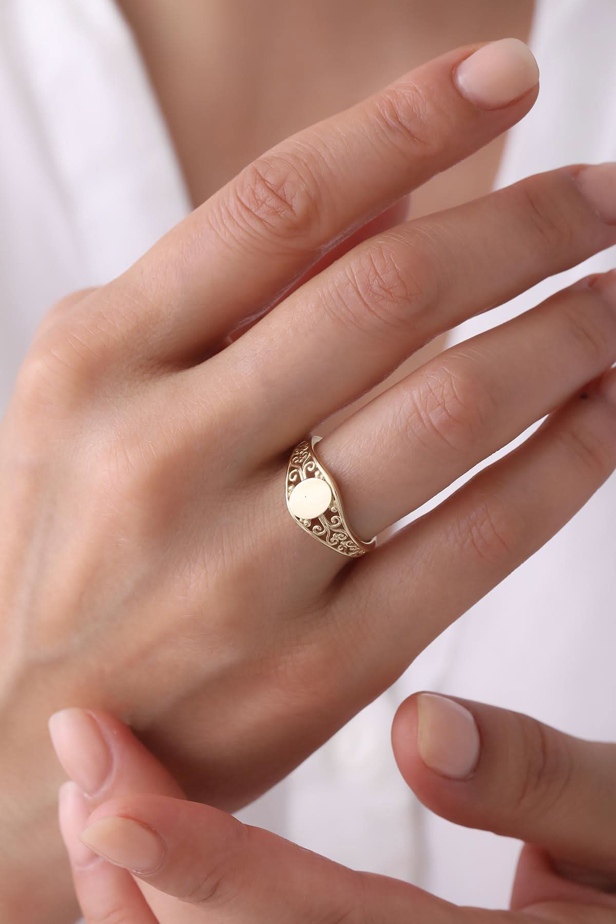 14 Ayar Desenli Tasarım Altın Yüzük