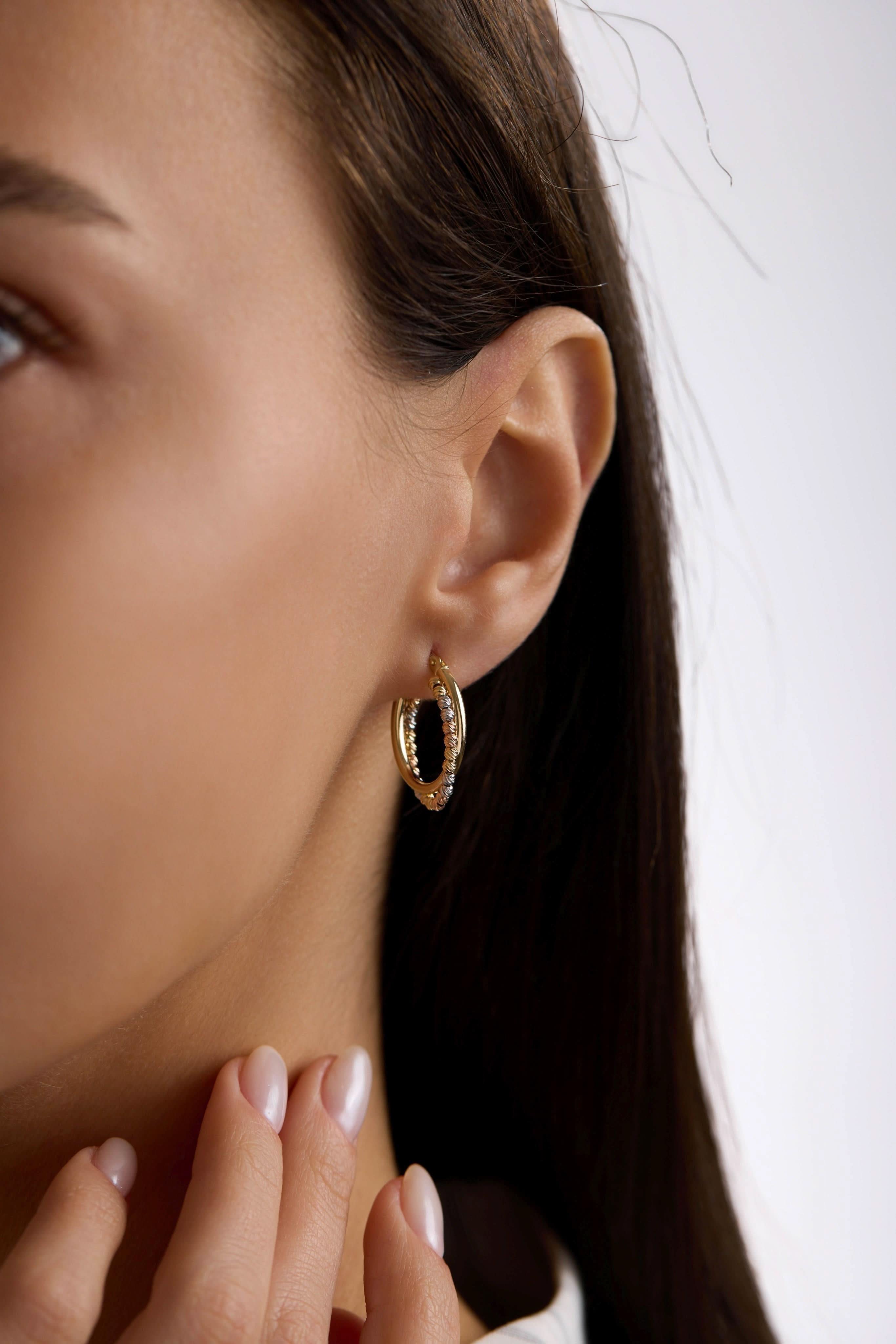 14 Ayar Dorikalı Altın Küpe