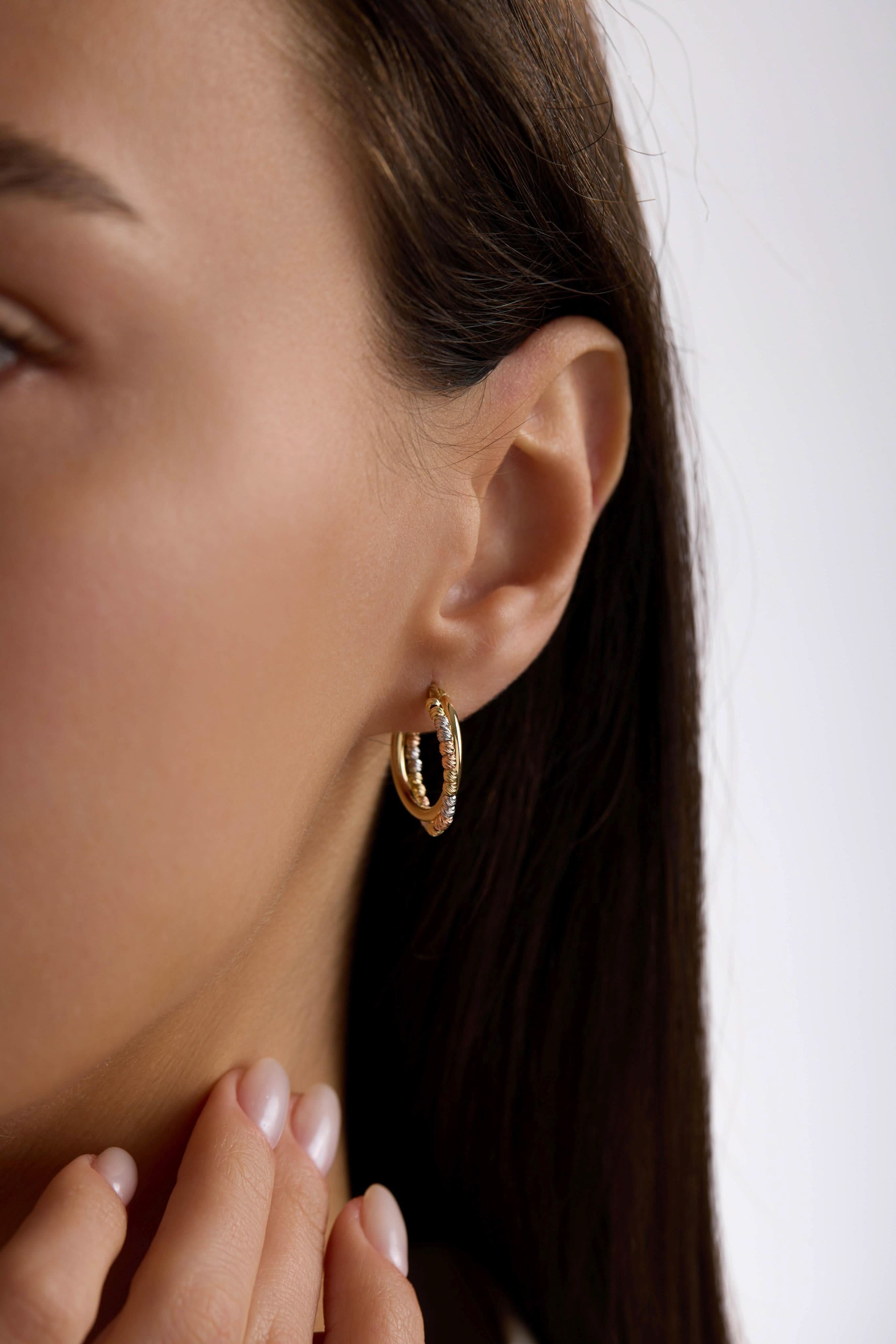 14 Ayar Dorikalı Oval Altın Küpe