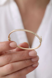 14 Ayar Düz Altın Kelepçe