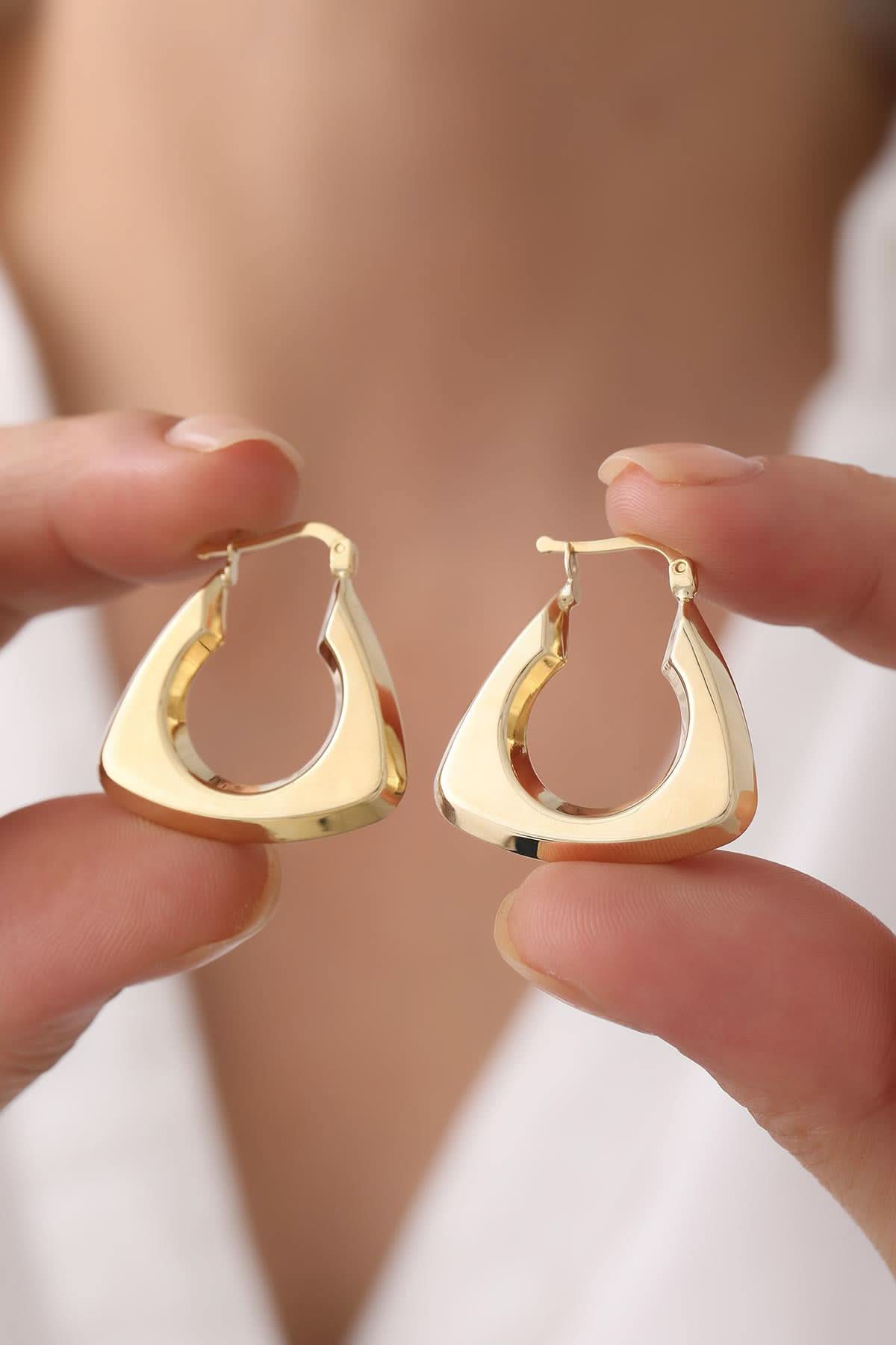 14 Ayar Geometrik Halka Altın Küpe