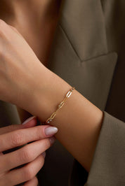 14 Ayar Halka Dorika Detaylı Altın Bileklik