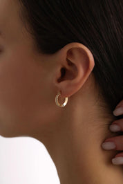 14 Ayar Halka Taşlı Altın Küpe