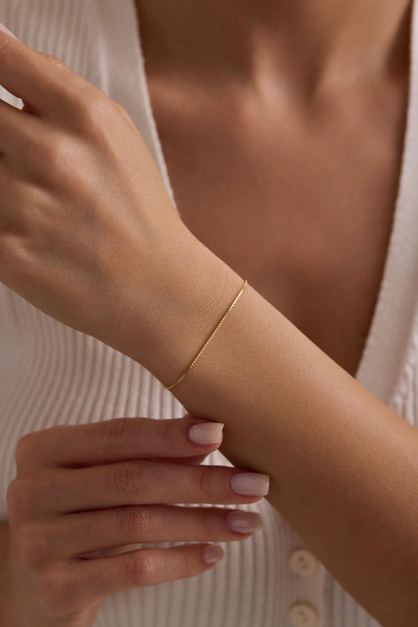 14 Ayar Hollow Kutu Zincir Altın Bileklik (0.80 mm)