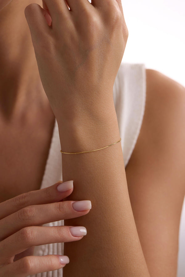 14 Ayar Hollow Kutu Zincir Altın Bileklik (0.80 mm)