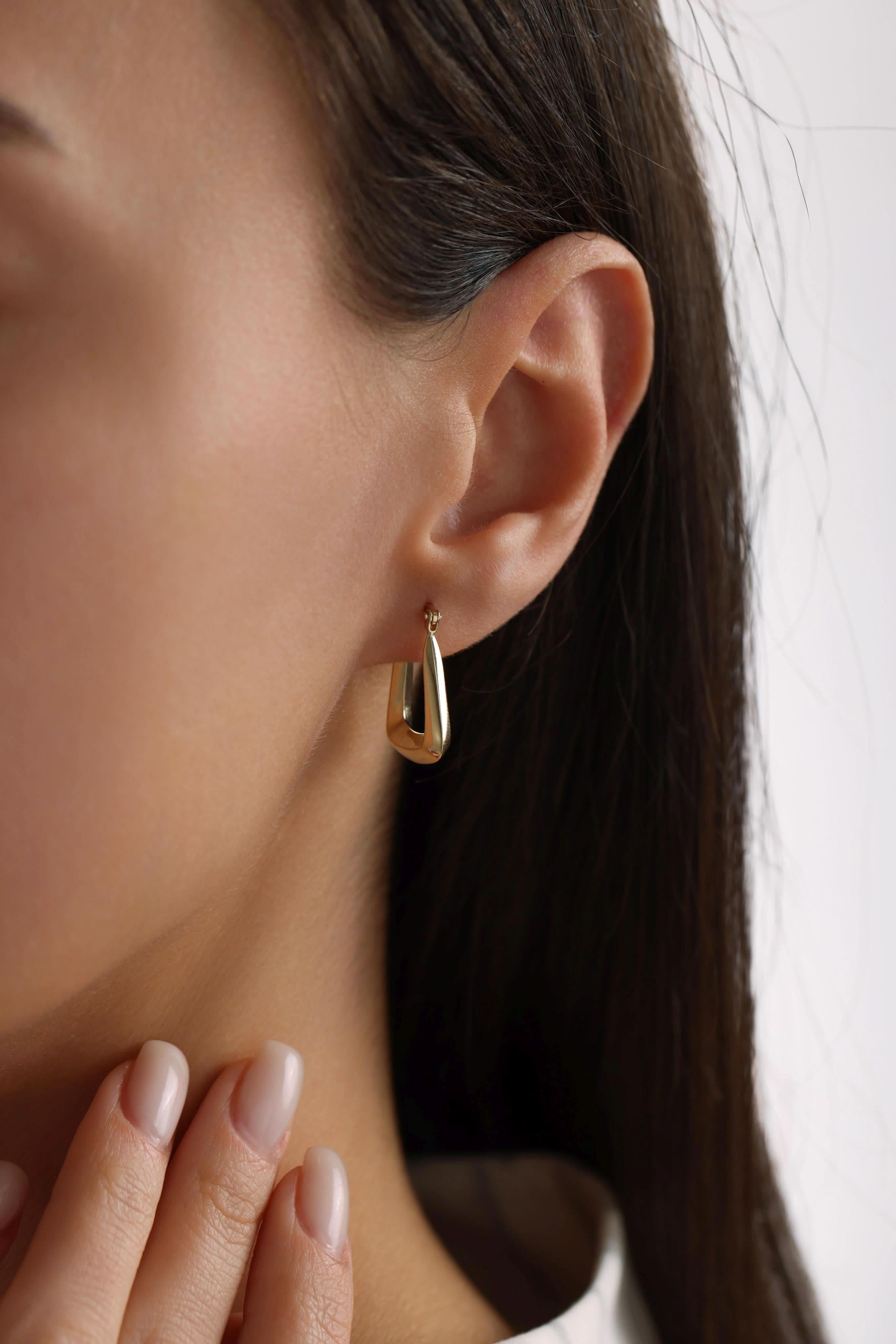 14 Ayar İtalyan Modern Altın Küpe