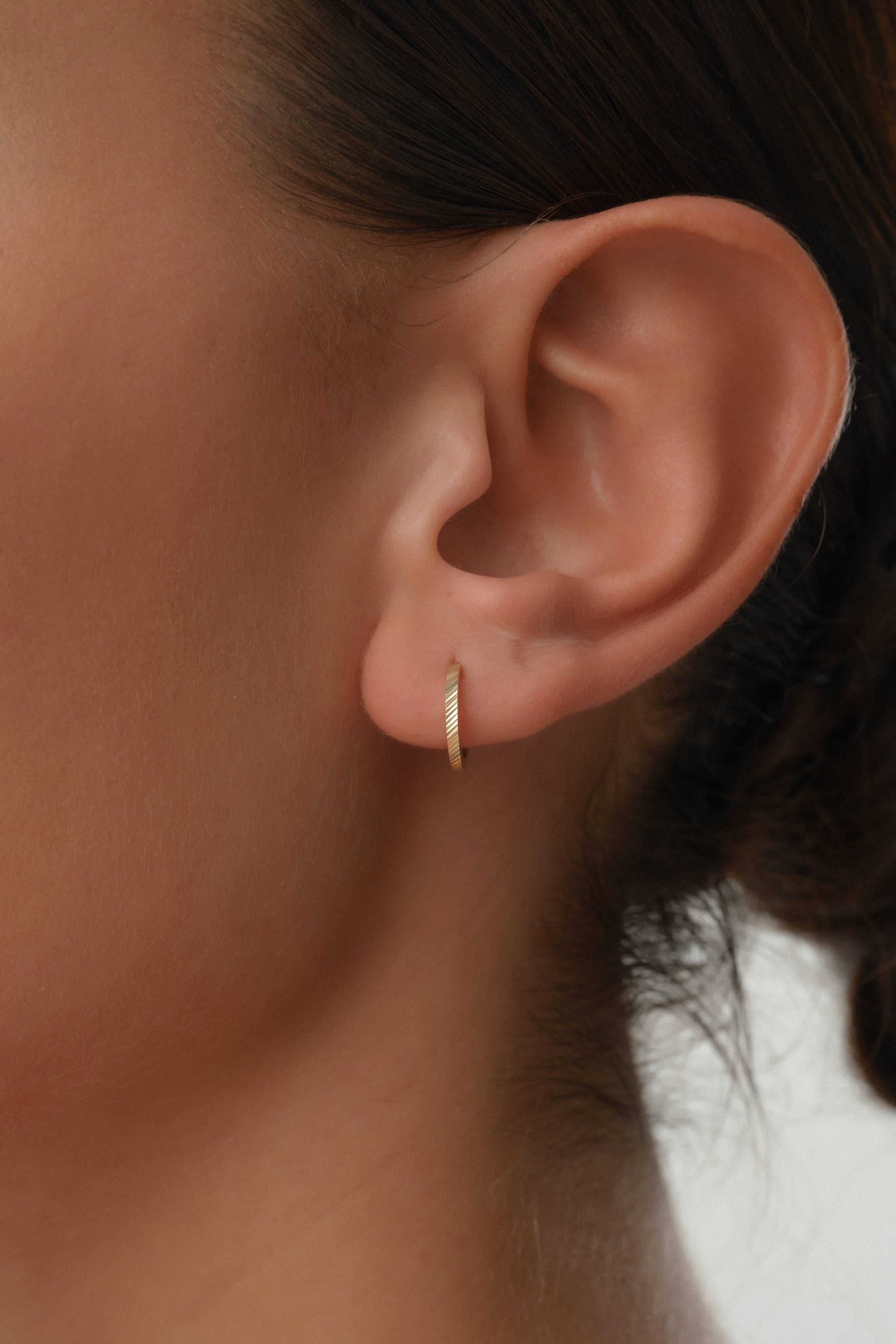 14 Ayar Kalemli Altın Halka Küpe