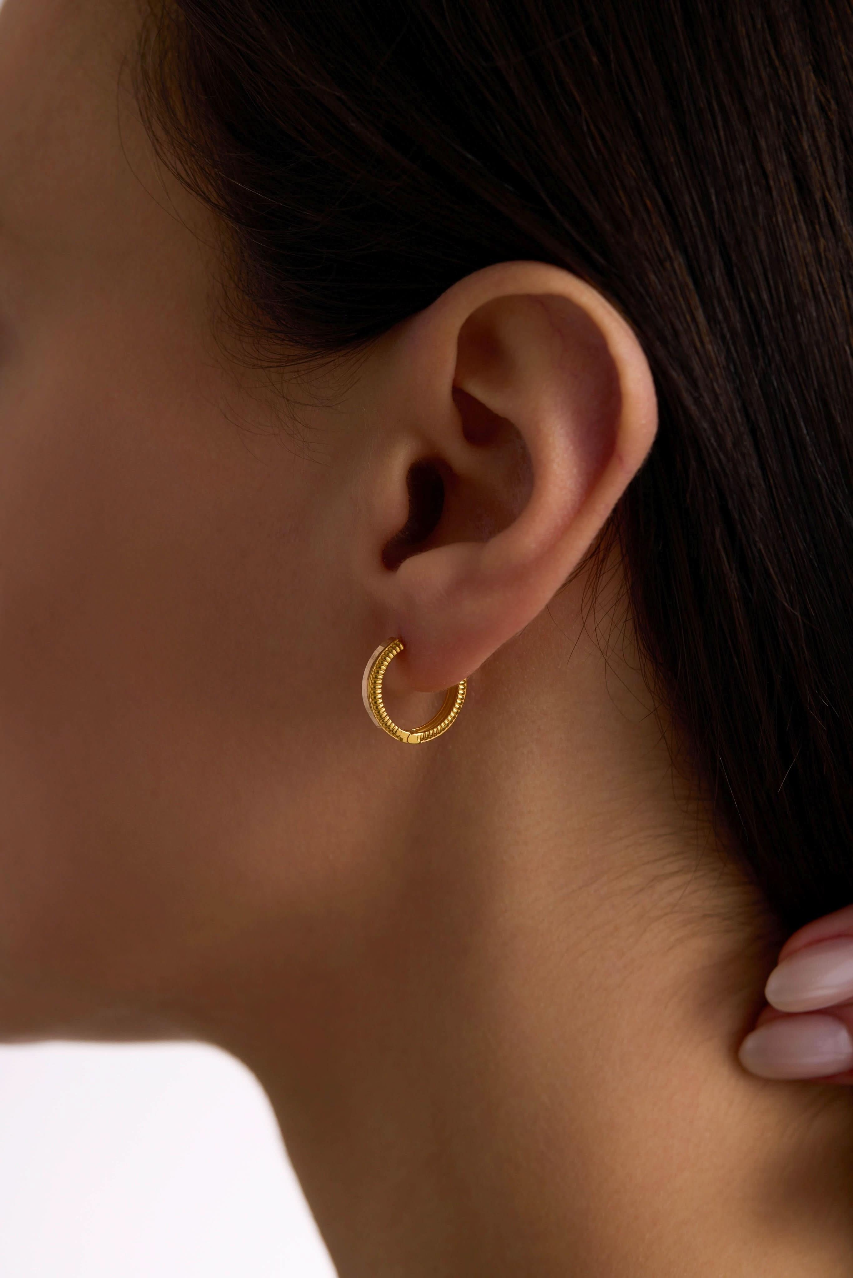 14 Ayar Kalemli Halka Altın Küpe