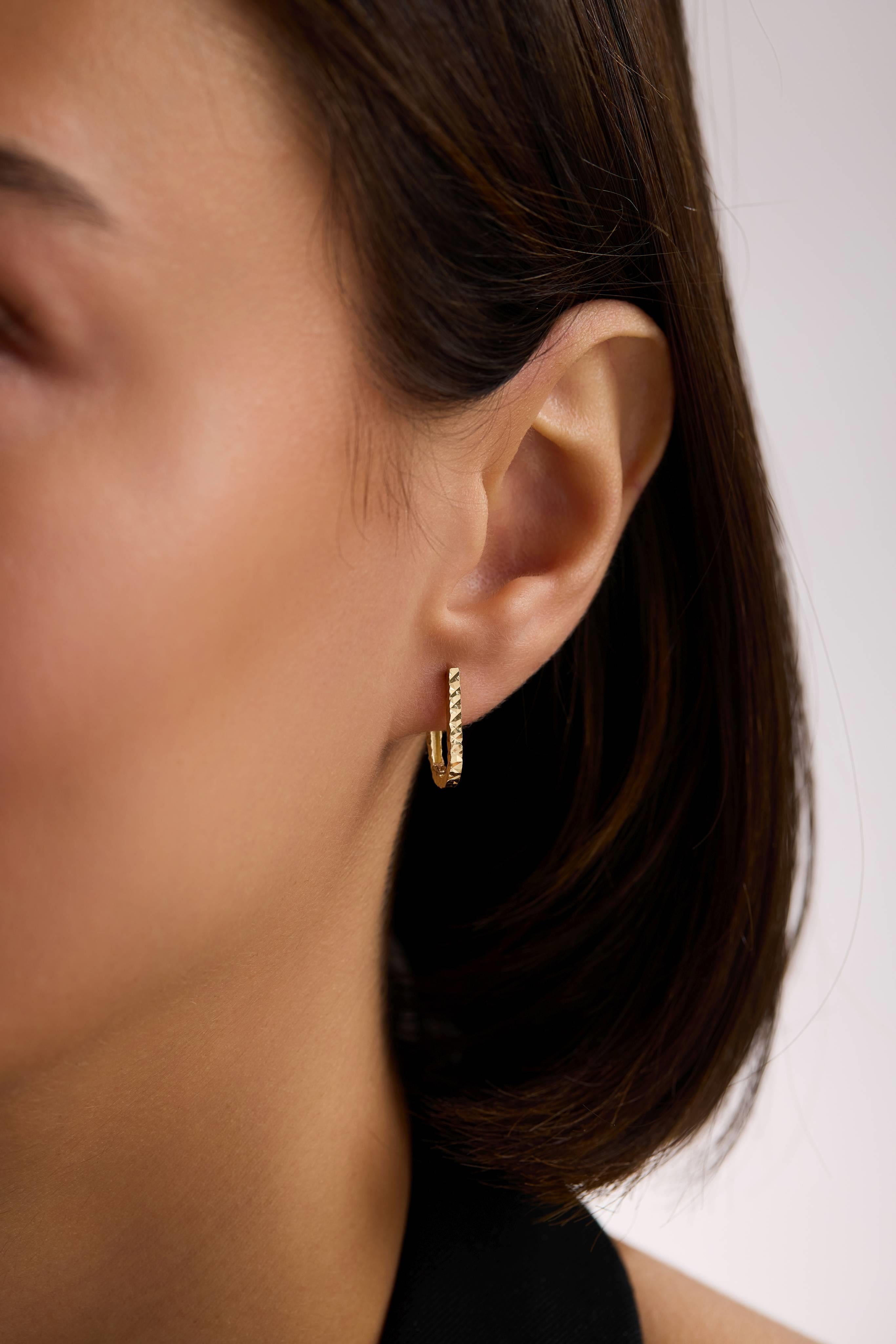 14 Ayar Kalemli Halka Altın Küpe