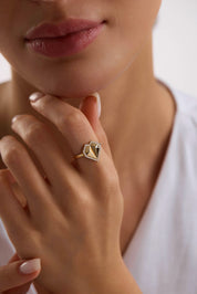 14 Ayar Kalp Altın Yüzük