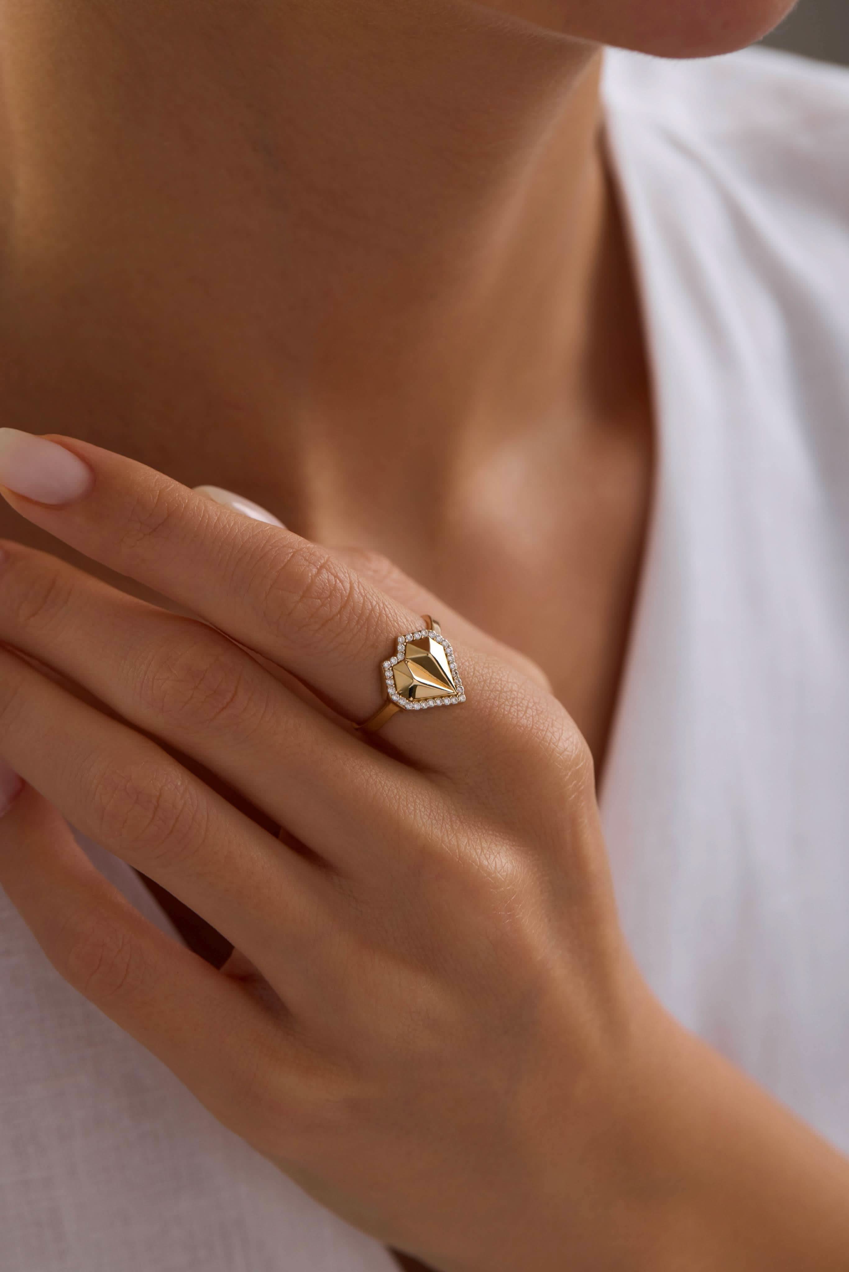 14 Ayar Kalp Altın Yüzük