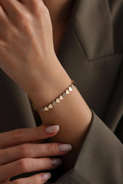 14 Ayar Kalpli Taşlı Sıralı Altın Bileklik