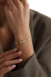 14 Ayar Kalpli Taşlı Sıralı Altın Bileklik