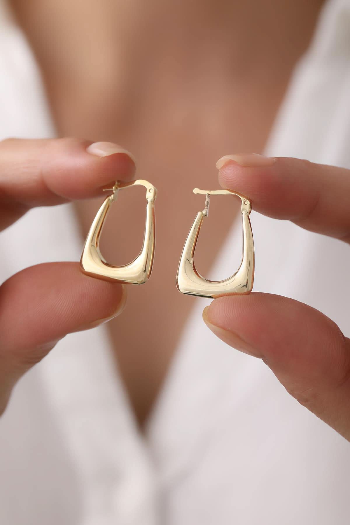 14 Ayar Köşeli Altın Küpe