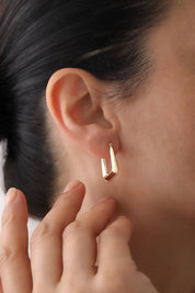 14 Ayar Köşeli Oval Altın Küpe