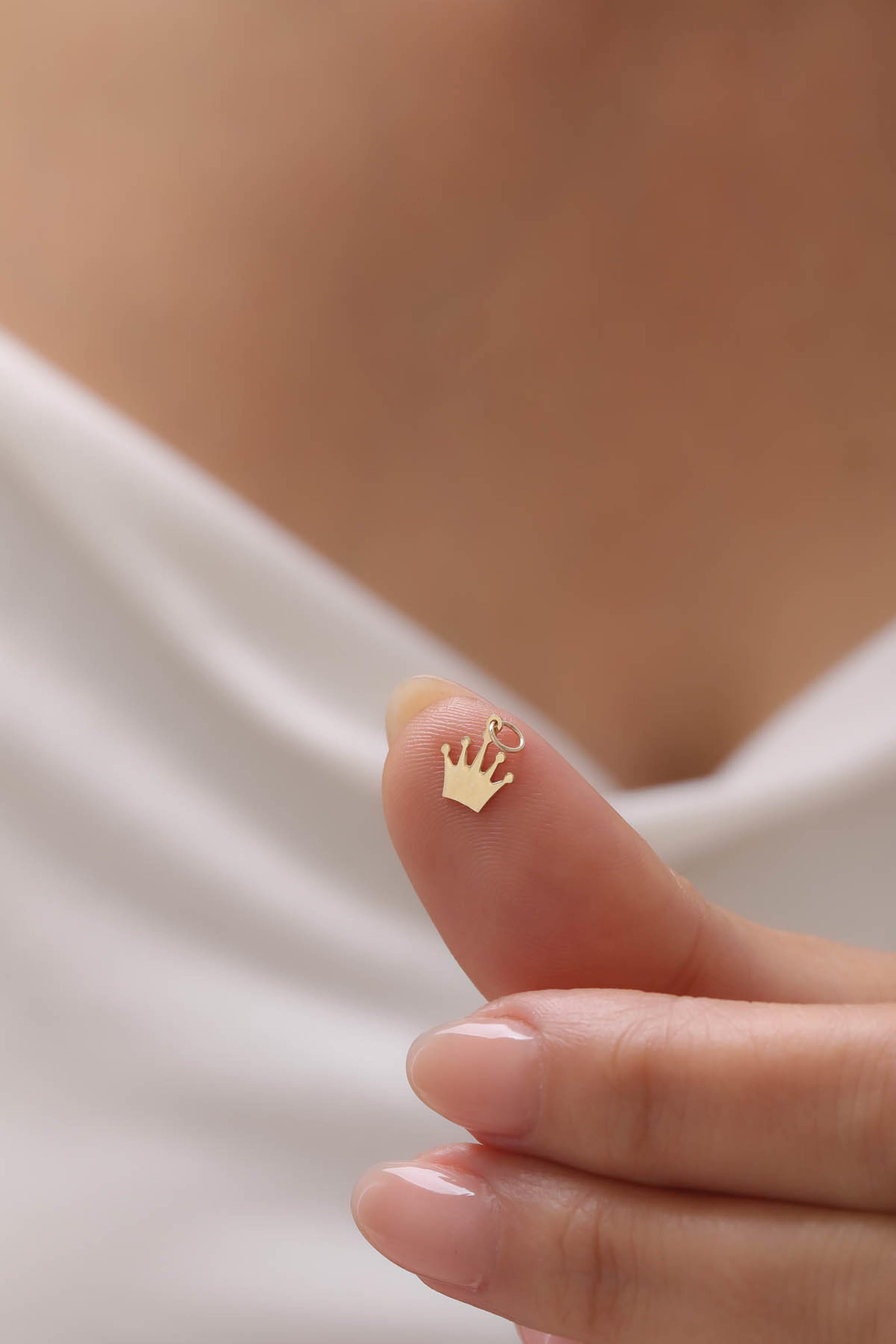 14 Ayar Kral Tacı Altın Kolye Ucu