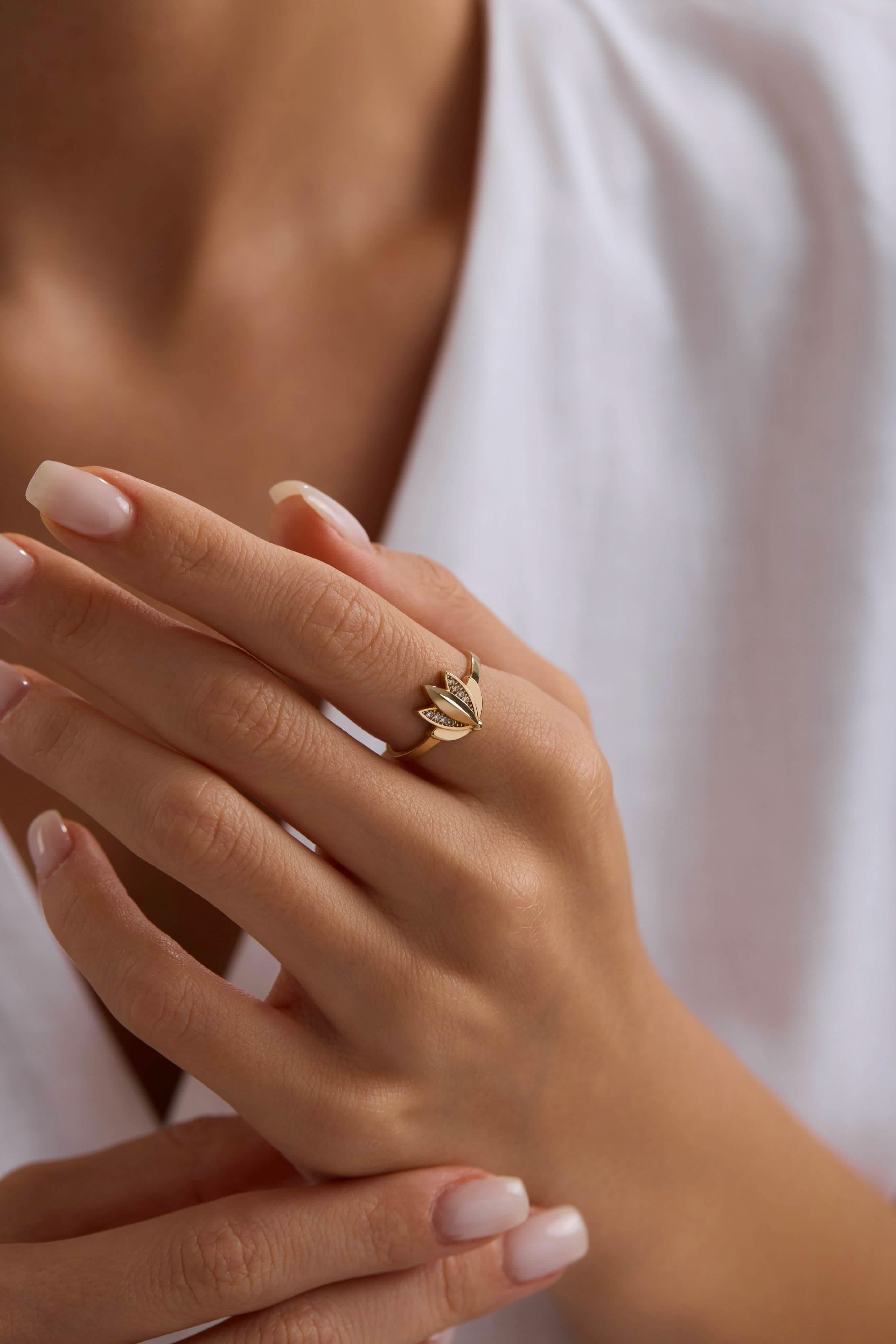 14 Ayar Lotus Altın Yüzük