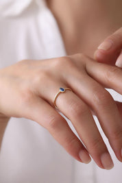 14 Ayar Mavi Taşlı Altın Yüzük