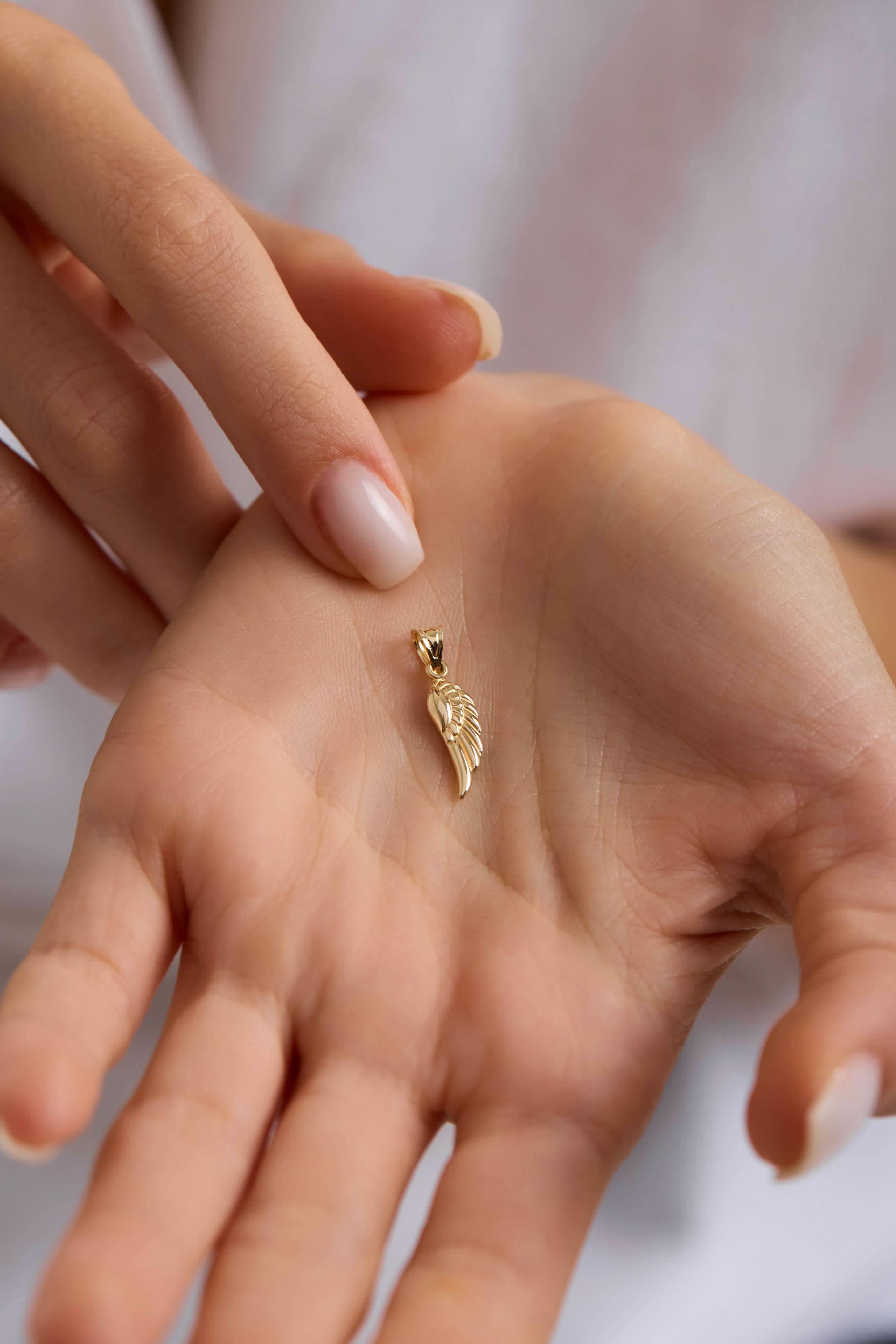 14 Ayar Melek Kanadı Altın Kolye Ucu