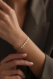 14 Ayar Mini Yonca Sıralı Altın Bileklik