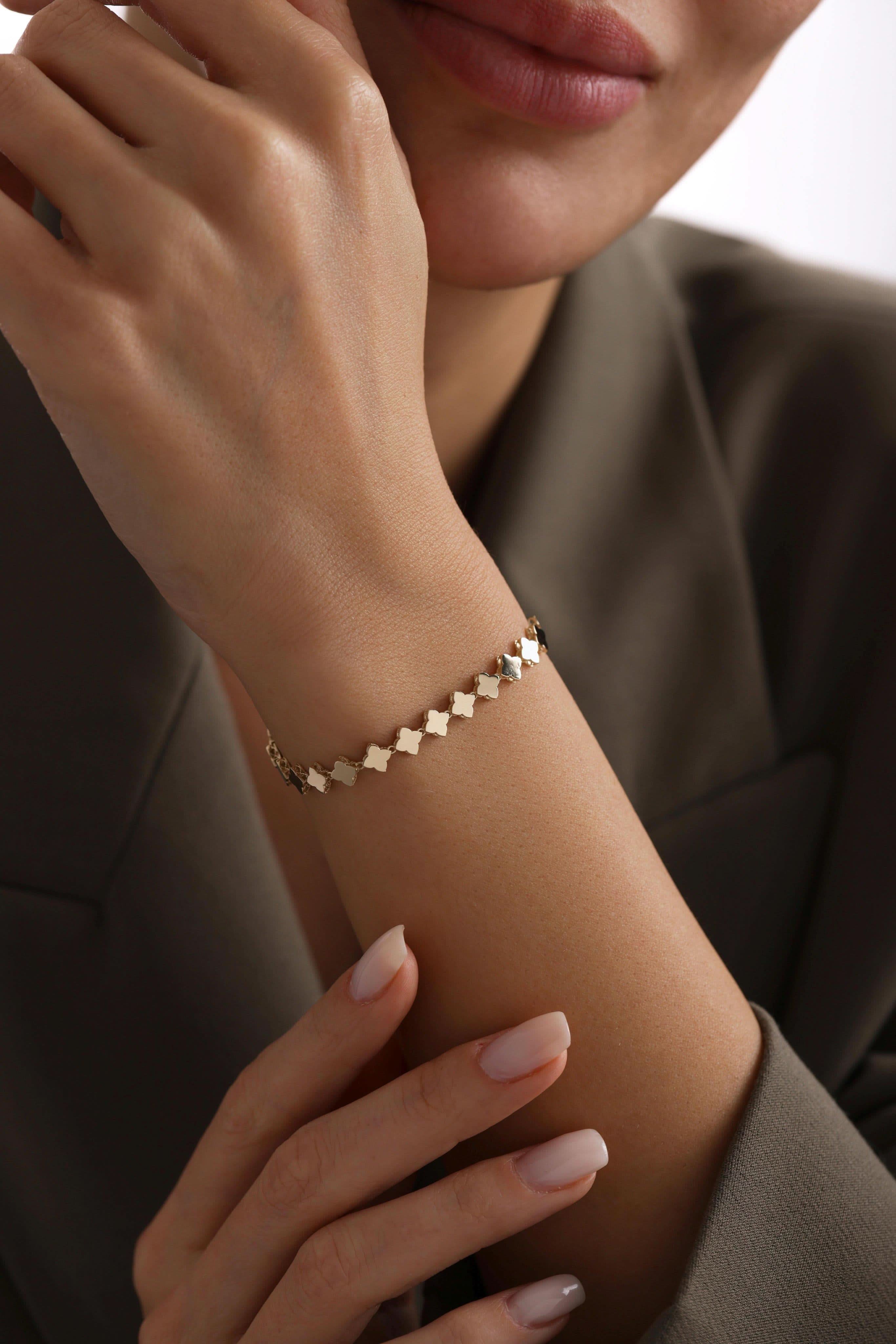 14 Ayar Mini Yonca Sıralı Altın Bileklik