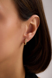 14 Ayar Minimal Altın Küpe (Mini)