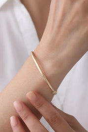 14 Ayar Oval Altın Kelepçe