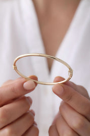 14 Ayar Oval Altın Kelepçe