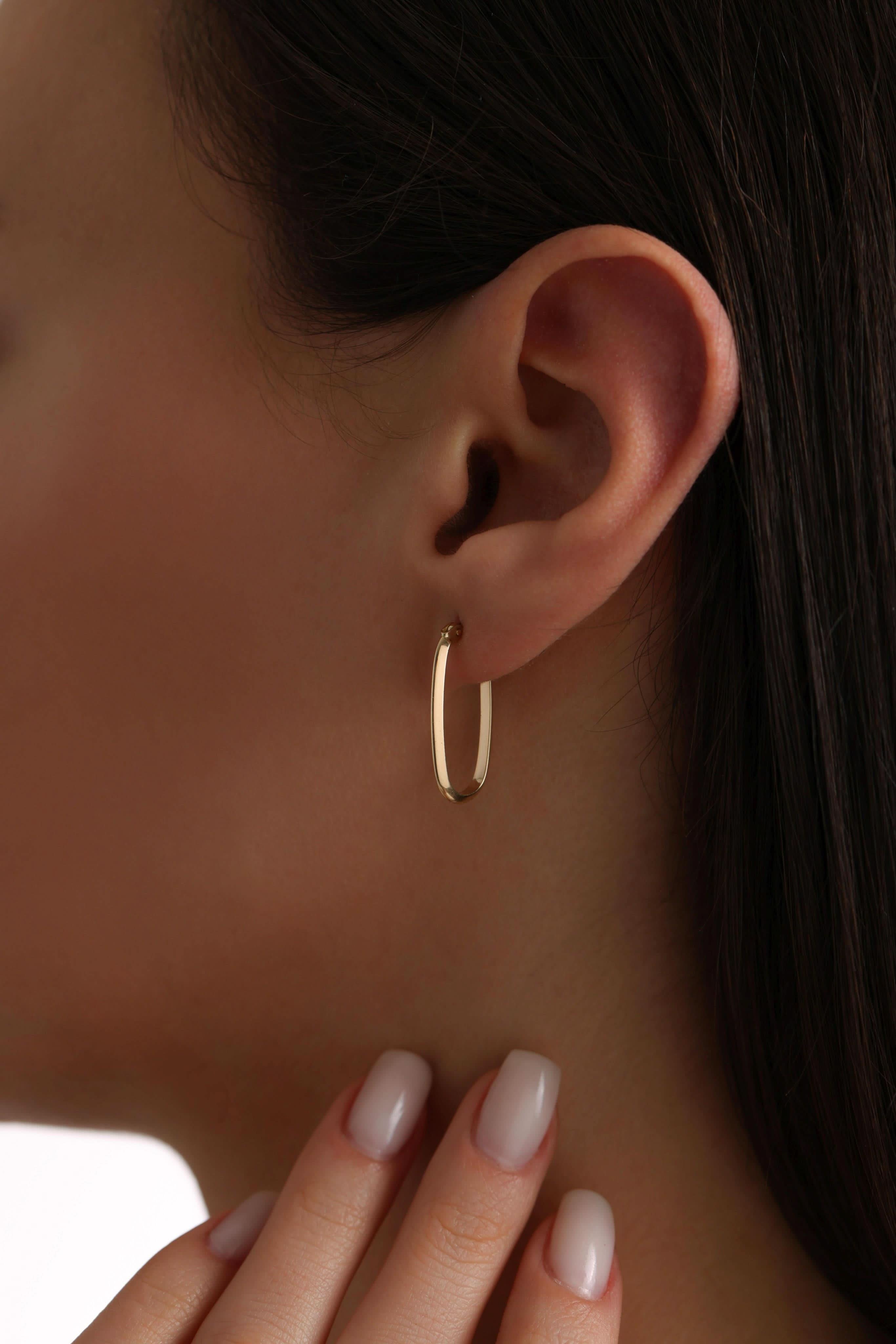 14 Ayar Oval Altın Küpe