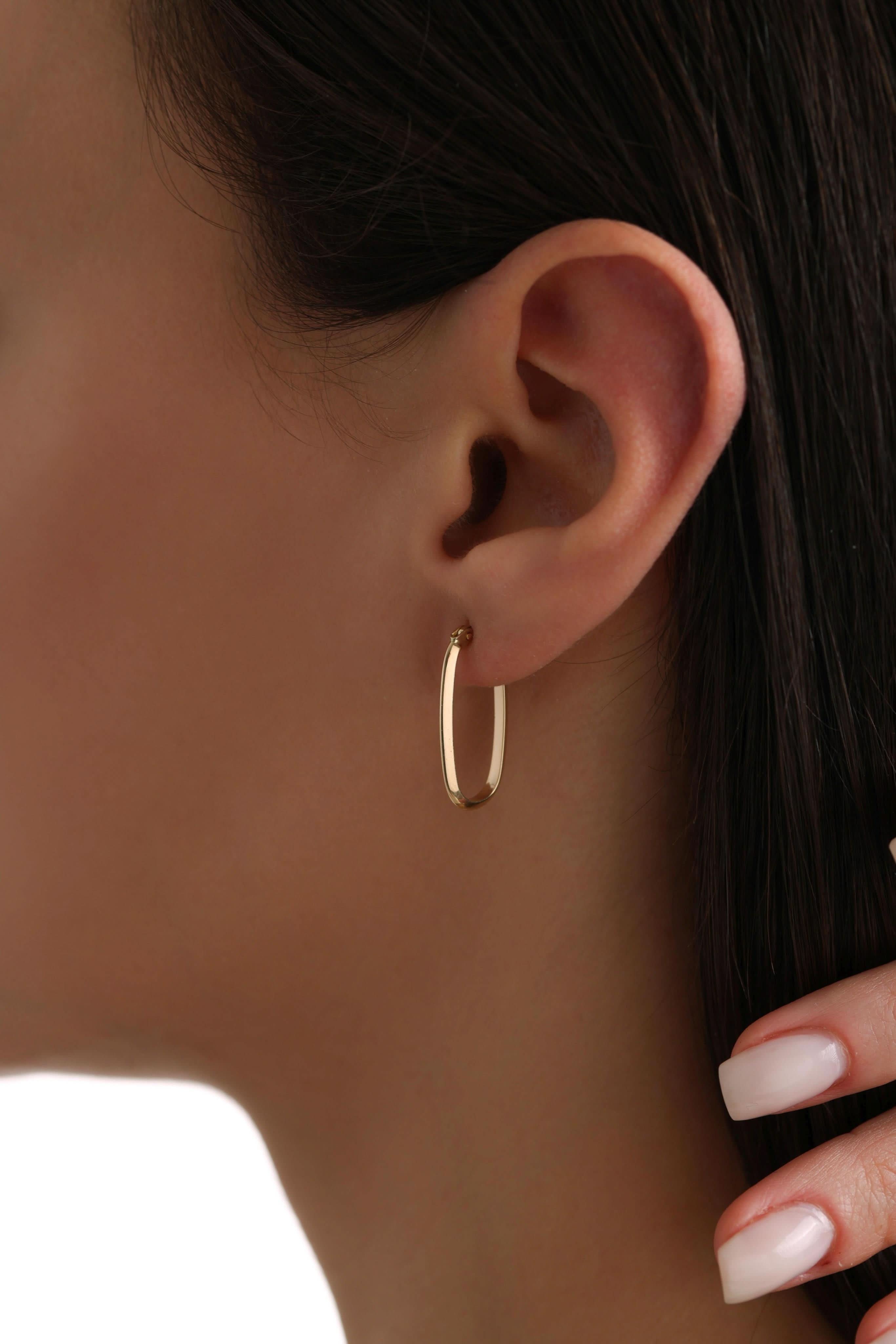 14 Ayar Oval Altın Küpe