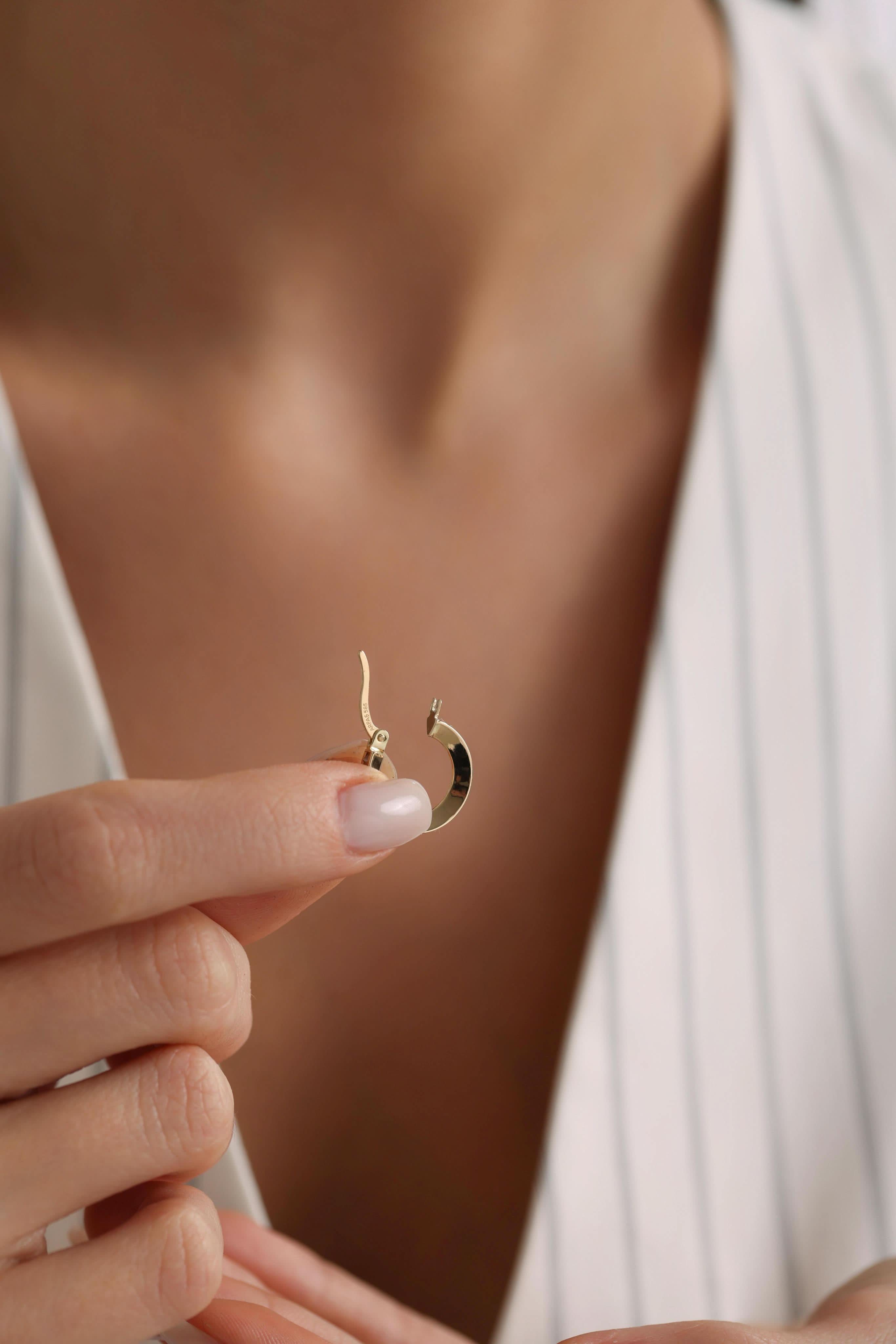 14 Ayar Oval Altın Küpe