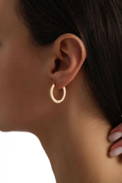 14 Ayar Oval Altın Küpe